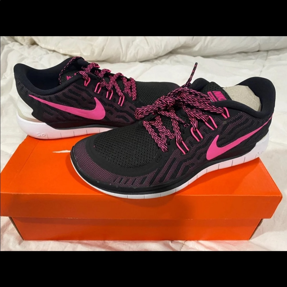 Nike free runs